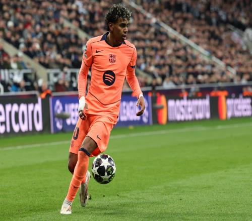 纽卡斯尔追,逐加蒂,对决阿森纳,问鼎娱乐官网玩家首选,问鼎娱乐官网H5,问鼎娱乐官网游戏平台