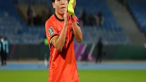 中国冰壶混双队亚冬会半决赛征程结束2025-02-08